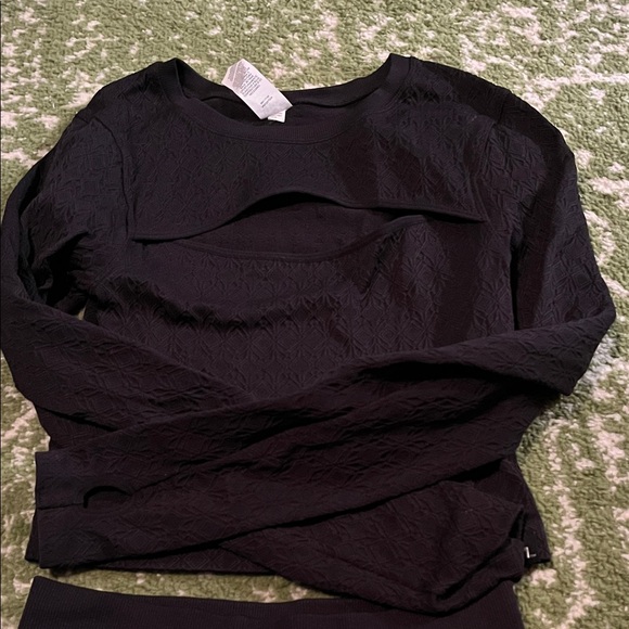 Joy Lab Black Women's High Waist Leggings Long Sleeve Crop Top Cut Out Textured - Picture 3 of 7